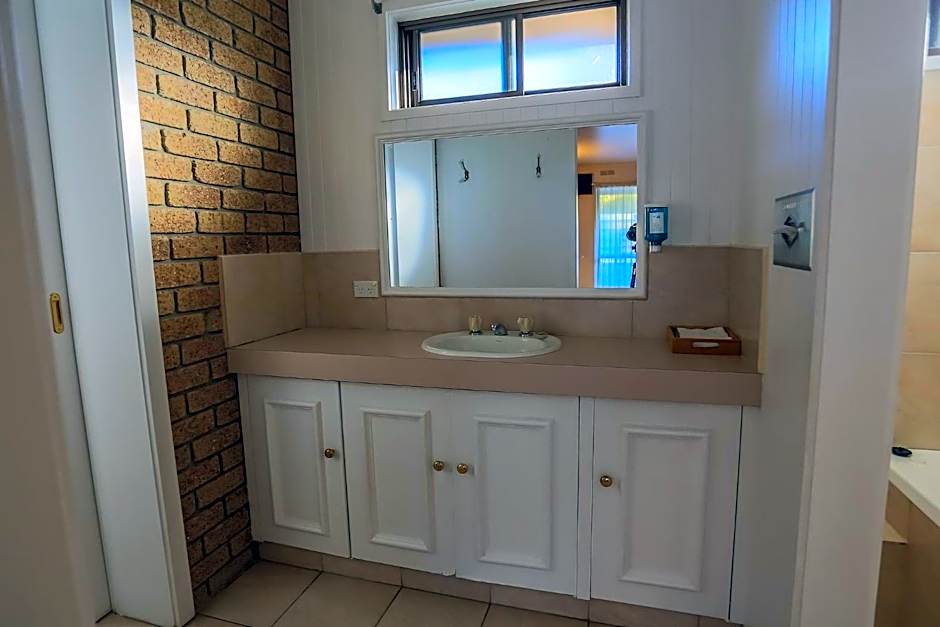 Mountain View Motor Inn & Holiday Lodges