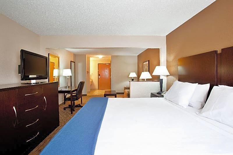 Holiday Inn Express Tuscola