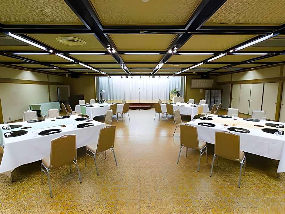 Hitoyoshi Onsen Nabeya