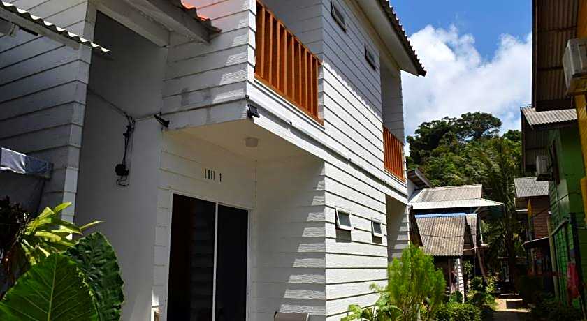 Beach Shack Chalet