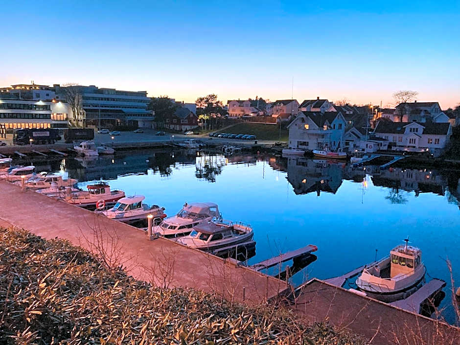Parken Terrasse Apartment Hotel