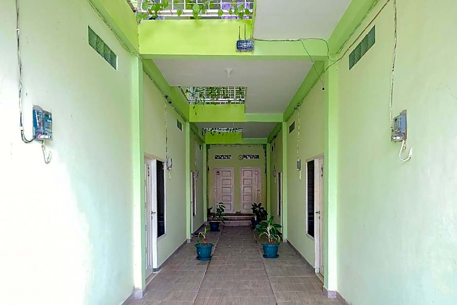 RedDoorz Syariah Near SMA N 6 Palembang