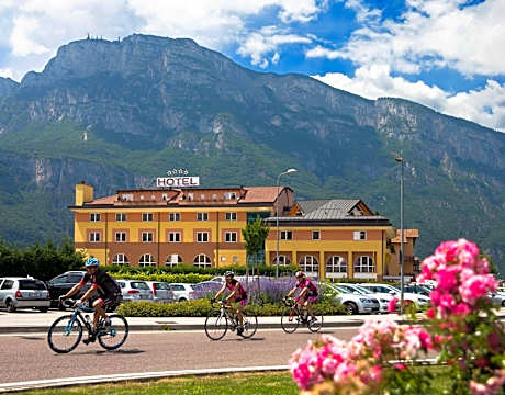 Sartori's Hotel