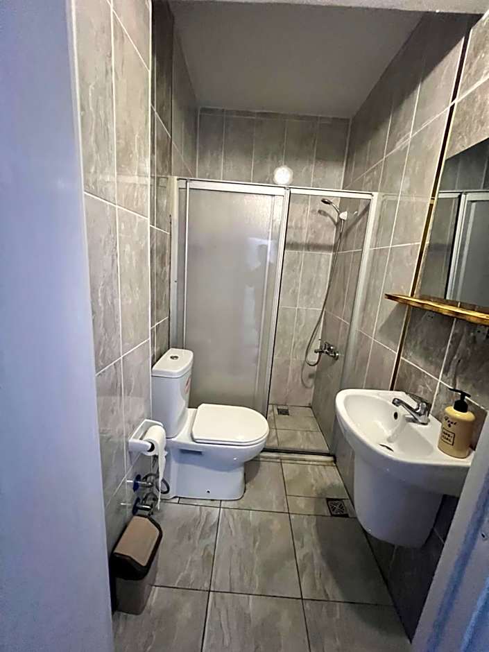 Airport Confort Guest House