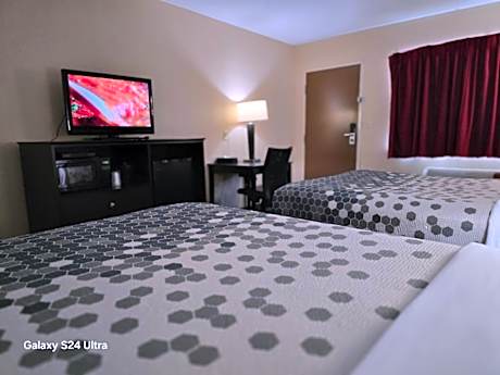Queen Room with Two Queen Beds - Disability Access/Non-Smoking