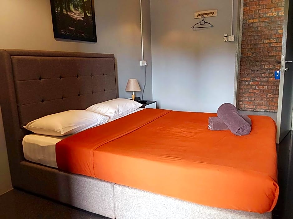 BRICKS Cameron Hostel