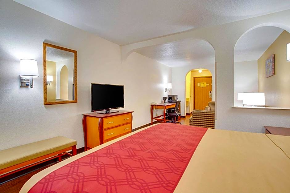 Econo Loge Inn & Suites Albuquerque East I-40 Eubank Exit