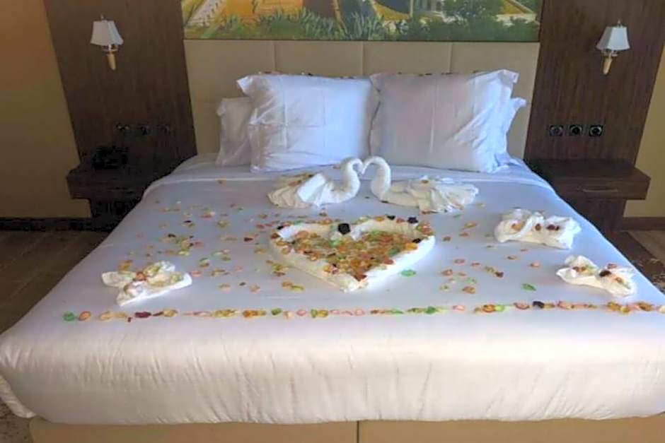 LB Suites Hotel