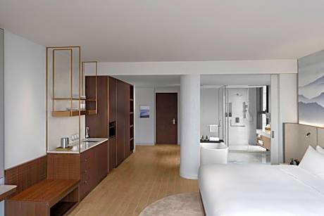 Premium King Residence