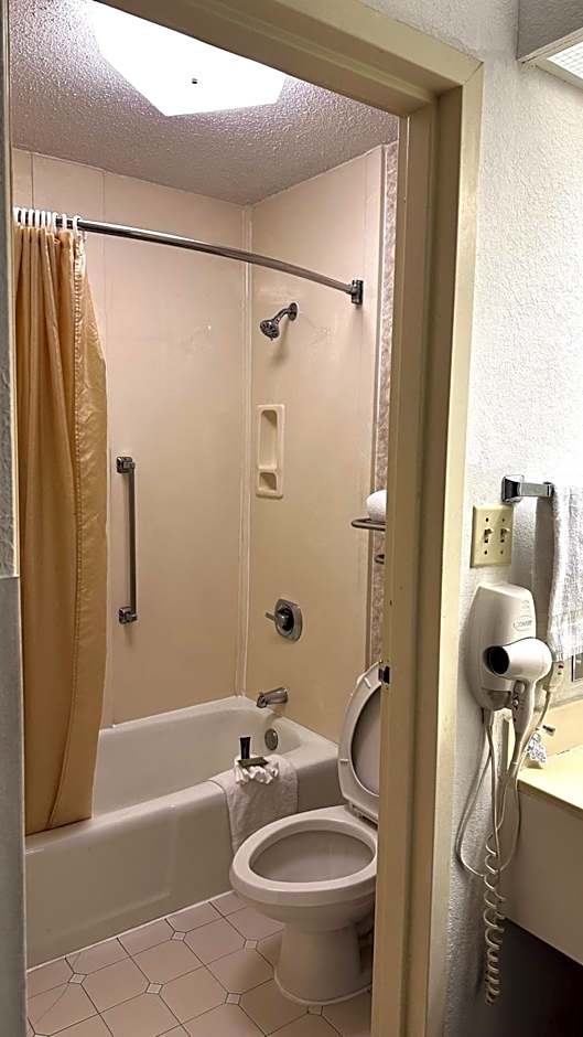 Executive Inn