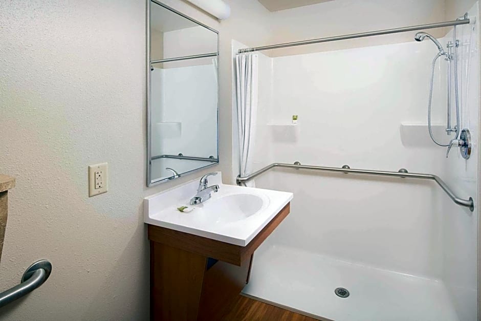 WoodSpring Suites Cincinnati Fairfield