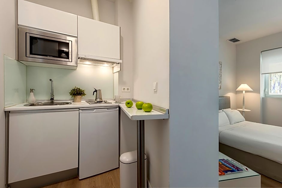 Suites Sevilla Plaza