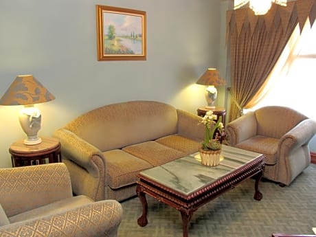 Suite with Free Parking