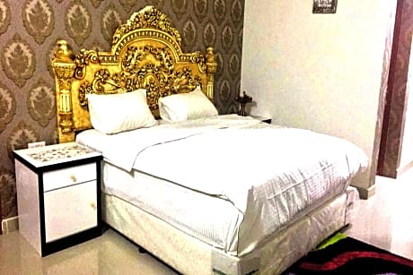 Standard Double room - King(2 Adults)