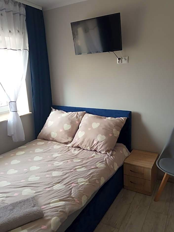 Szafir - NoclegiGrodziskPL