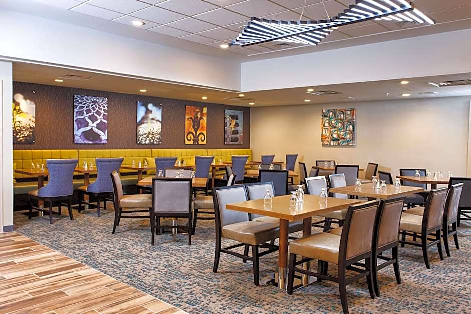 DoubleTree by Hilton Neenah