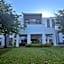 Tulsa South Medical Hotel & Suites