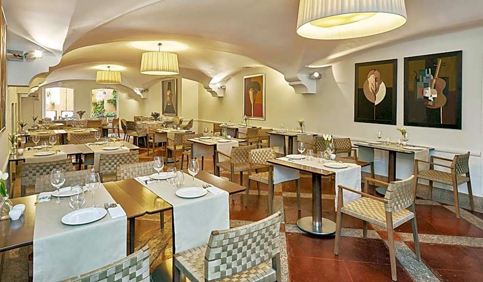 NH Collection Caceres Palacio de Oquendo