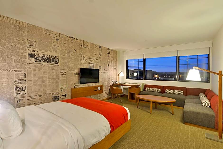 The Lismore Hotel Eau Claire - a DoubleTree by Hilton