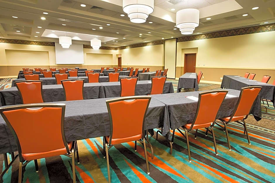 Drury Inn & Suites Columbus South