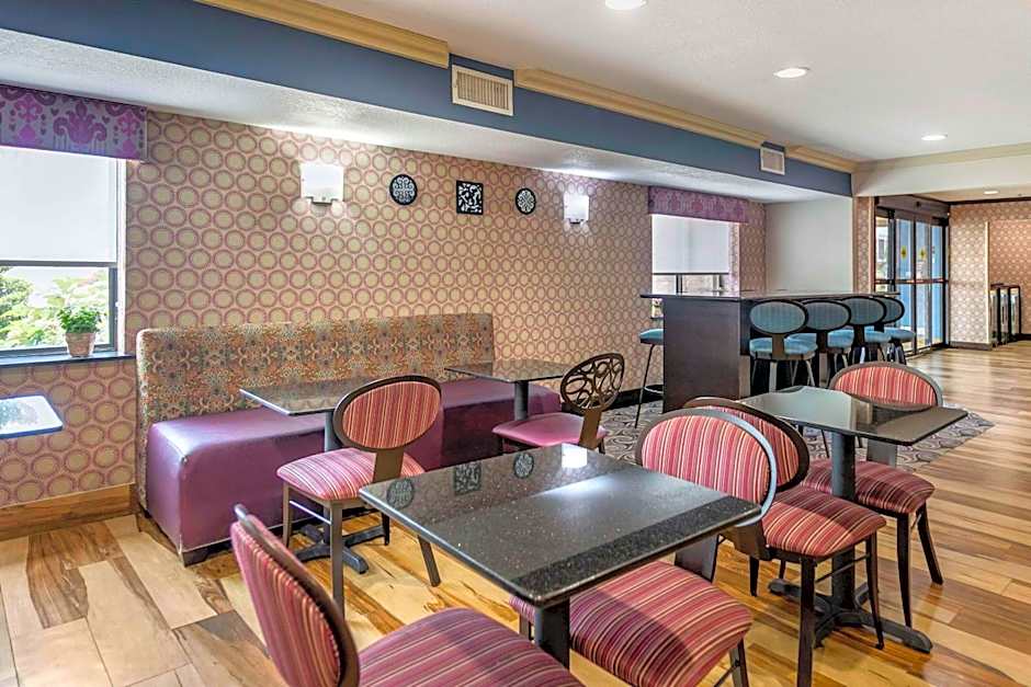 Comfort Inn Tulsa Midtown