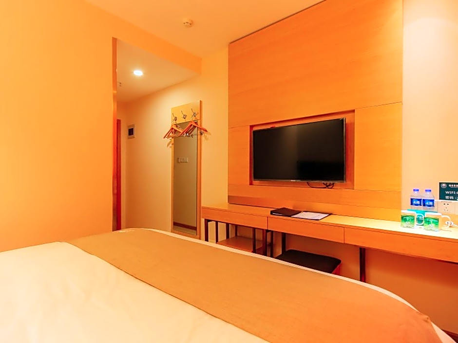 GreenTree Inn Zhengzhou Zhongyuan District Huaihe Road Tongbai Road Metro Station Shell Hotel