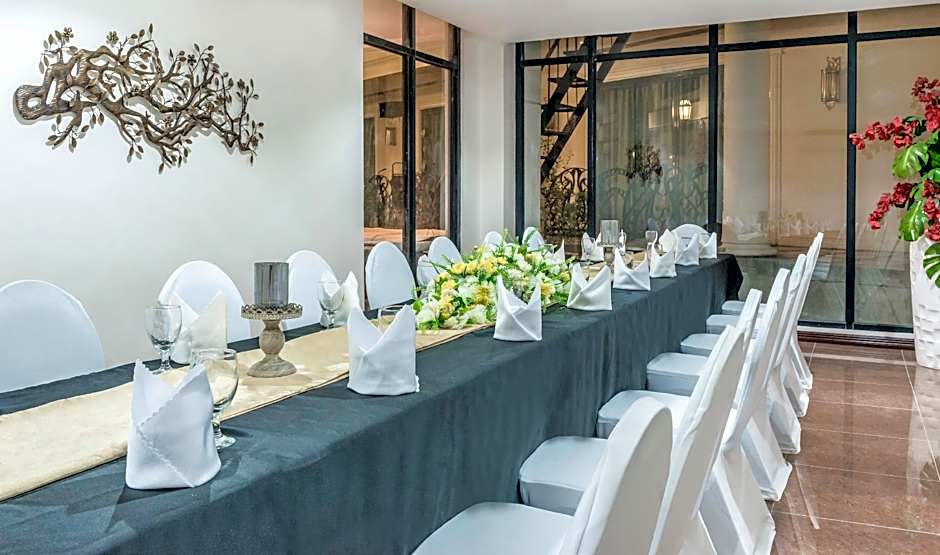 Marcian Garden Hotel