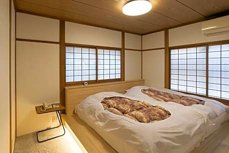 Triple Room with Private Bathroom