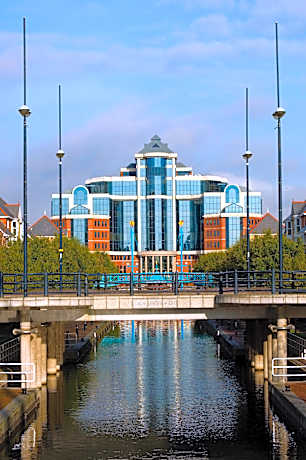 Premier Inn Manchester Salford Quays