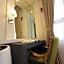 Geoje Artnouveau Suite Hotel