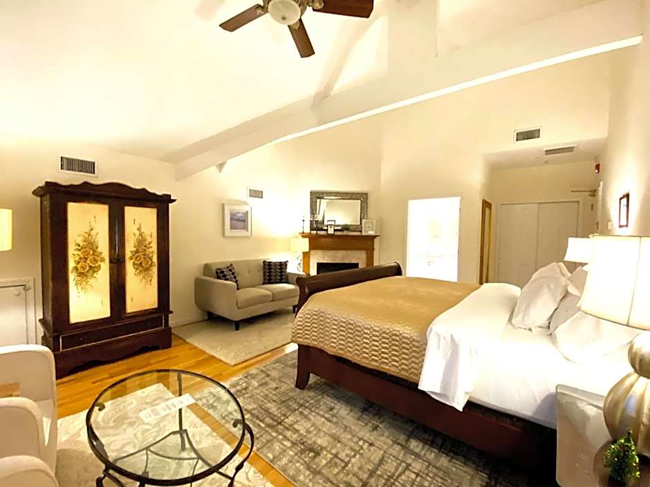 Inn on Main Hotel