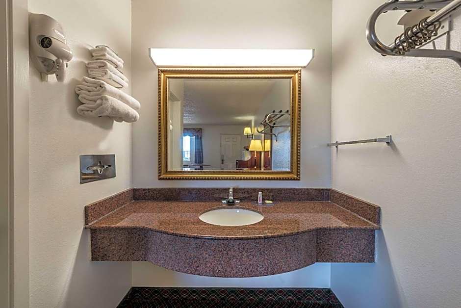 Super 8 by Wyndham Eastland