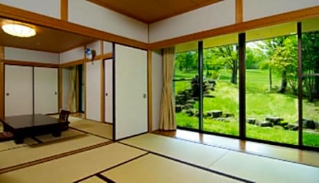 Japanese-Style Room