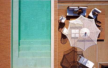 Birdcage 33 Hotel - Adult Only