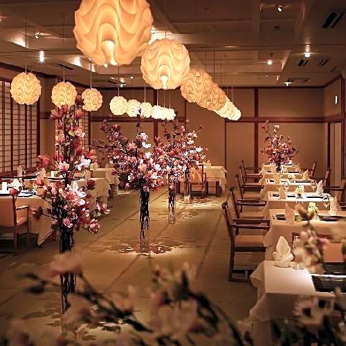 Kaminoyama Onsen Hanaakari no Yado Tsukinoike