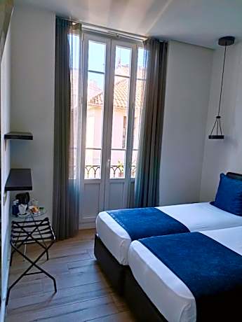 Standard Exterior Twin Room