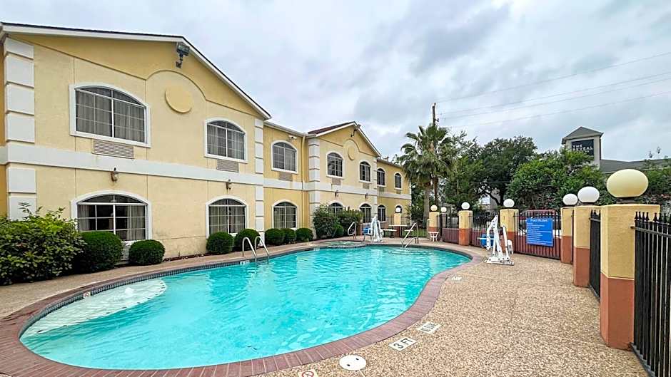 Studio 6 Suites Houston, TX - Spring