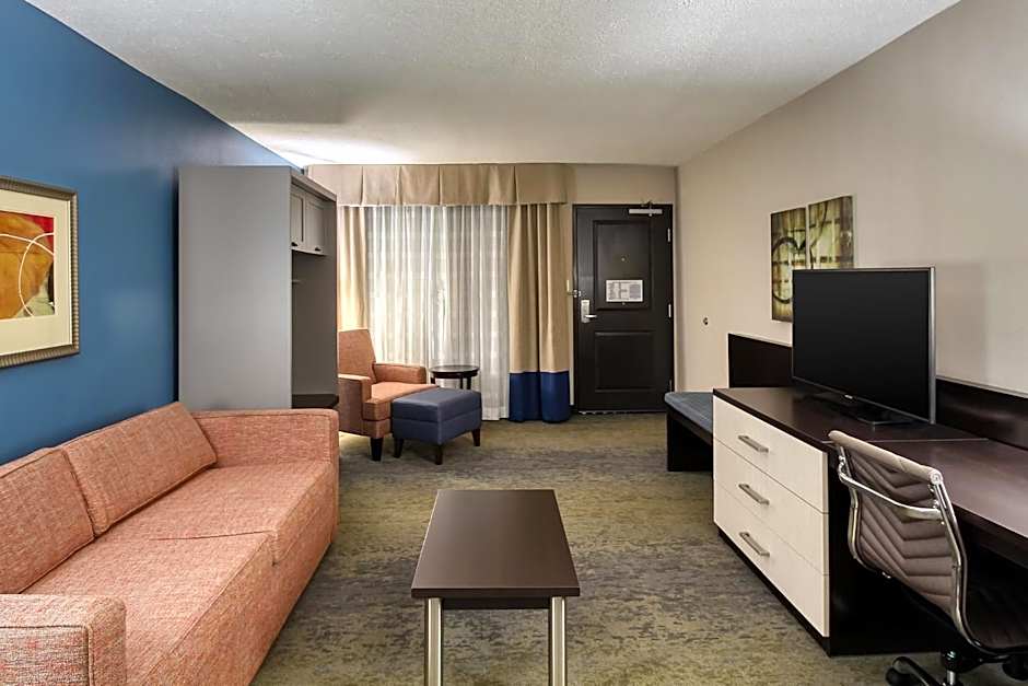 Holiday Inn & Suites Atlanta Airport North By IHG