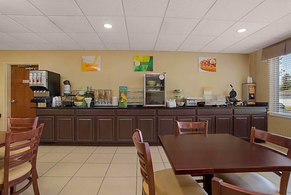 Quality Inn & Suites Chambersburg Northeast
