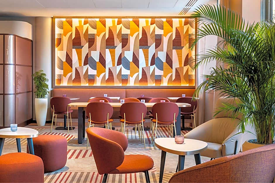 AC Hotel by Marriott Paris Porte Maillot