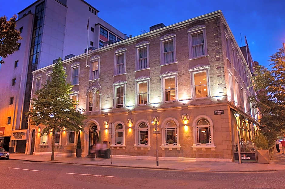 DoubleTree by Hilton Belfast City Ten Square