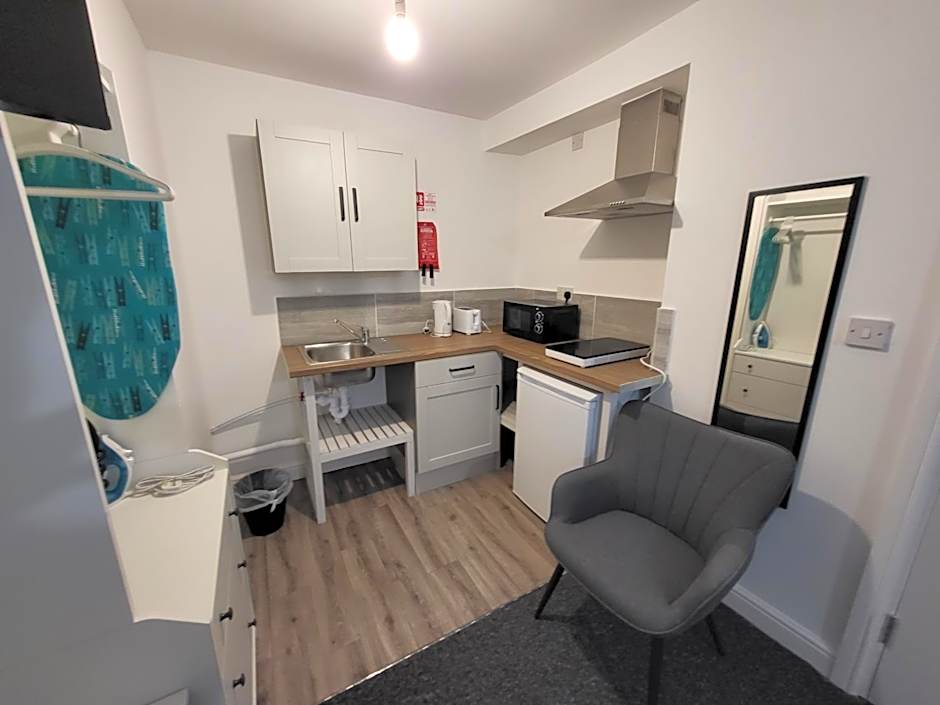 Premier Studios Nottingham - Tring Vale