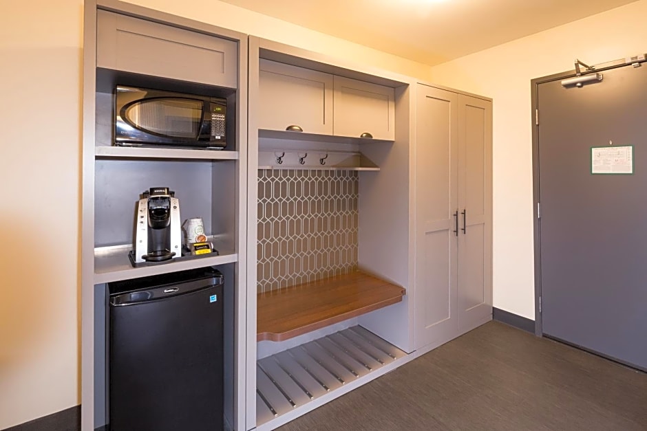 Holiday Inn Kalamazoo West By IHG