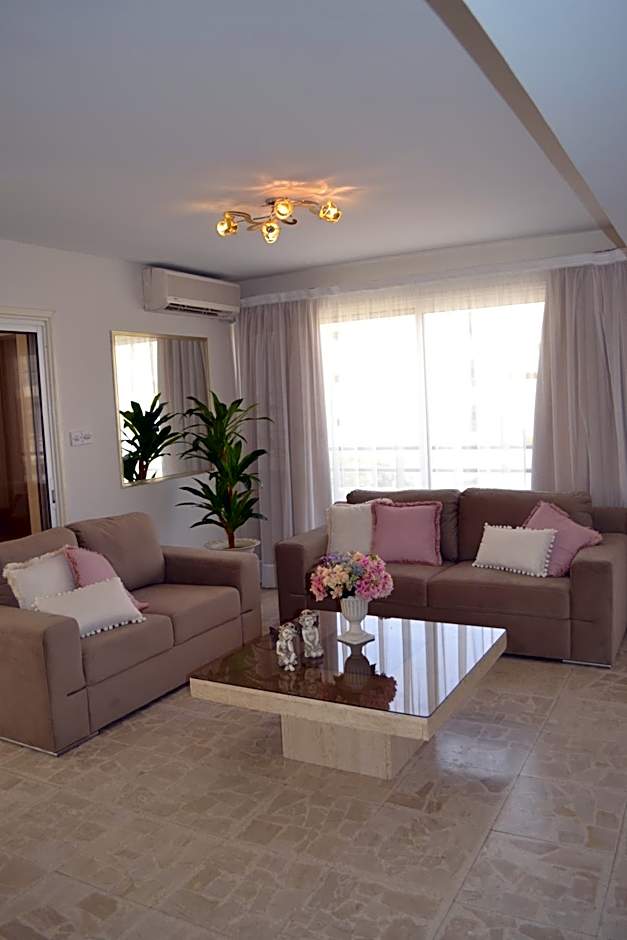 Marianna Hotel Apartments