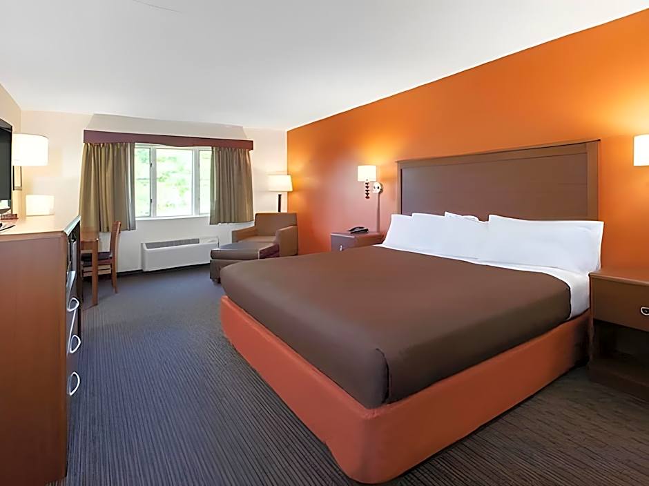 AmericInn by Wyndham Silver City