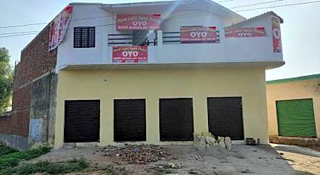 Flagship Moon Light Guest House