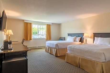 Queen Room with Two Queen Beds - Main Building