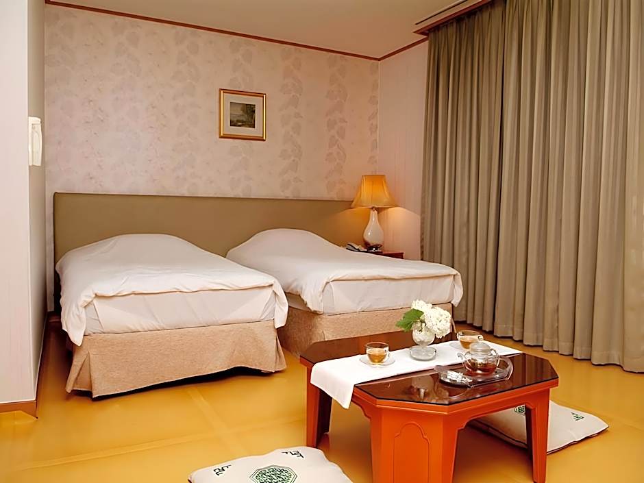 Onyang Hot Spring Hotel 