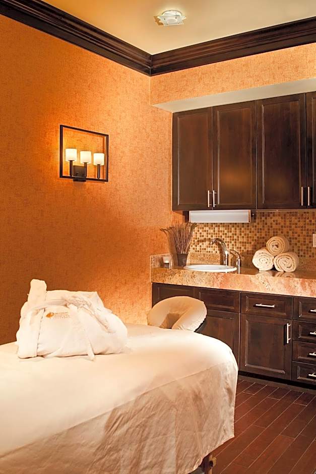 Elevation Hotel & Spa