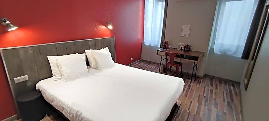 Logis Hotel Yseria - Historical Center